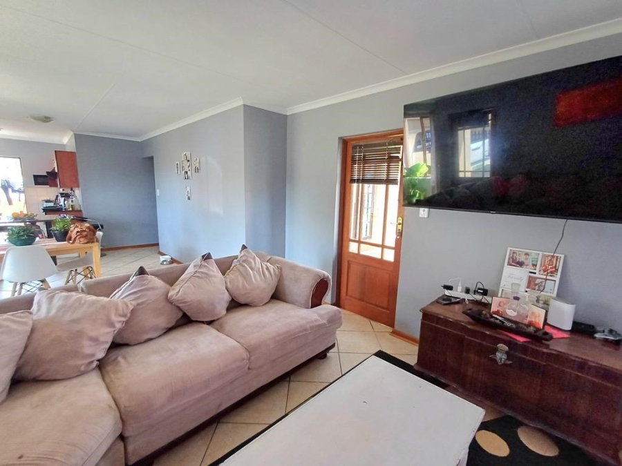 3 Bedroom Property for Sale in Hillside Free State